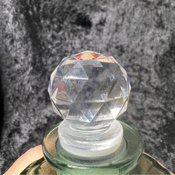 Green decanter bottle Sage green - Picture 2 of 12